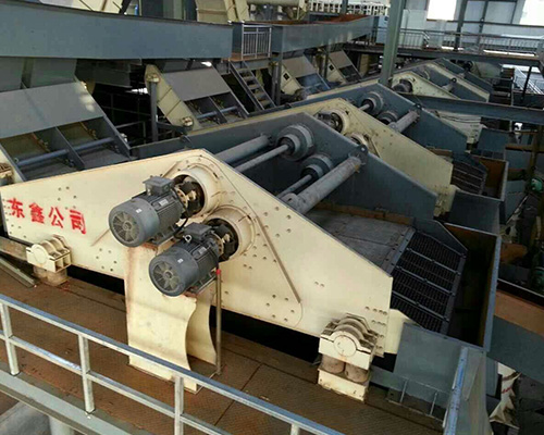 東鑫昶機(jī)械有限公司簡(jiǎn)述洗煤機(jī)的使用應(yīng)嚴(yán)格遵守的操作規(guī)程是什么？